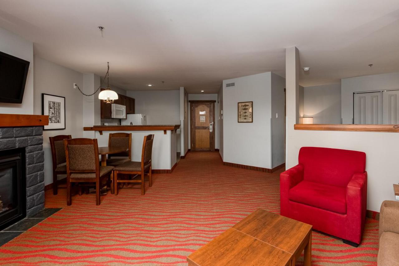 La Tour Des Voyageurs II Hotell Mont-Tremblant Exteriör bild